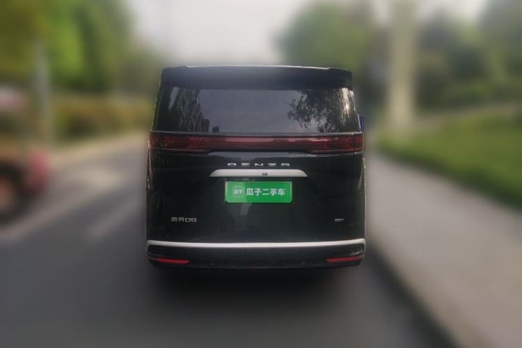 Used Denza D9 2024 DM-i 970 Luxury Model
