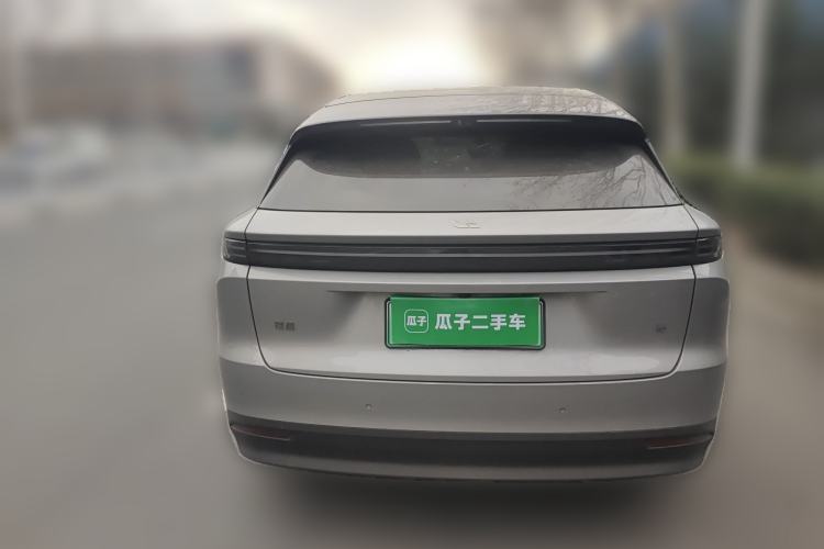 Used Li Auto i6 2025 Model Four-Wheel-Drive Standard Type
