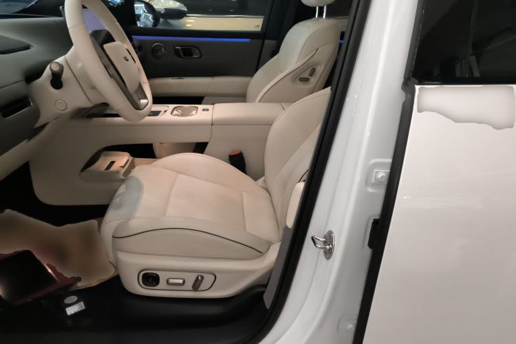 Used Li Auto i6 2025 Model Four-Wheel-Drive Standard Type Left Front Seat