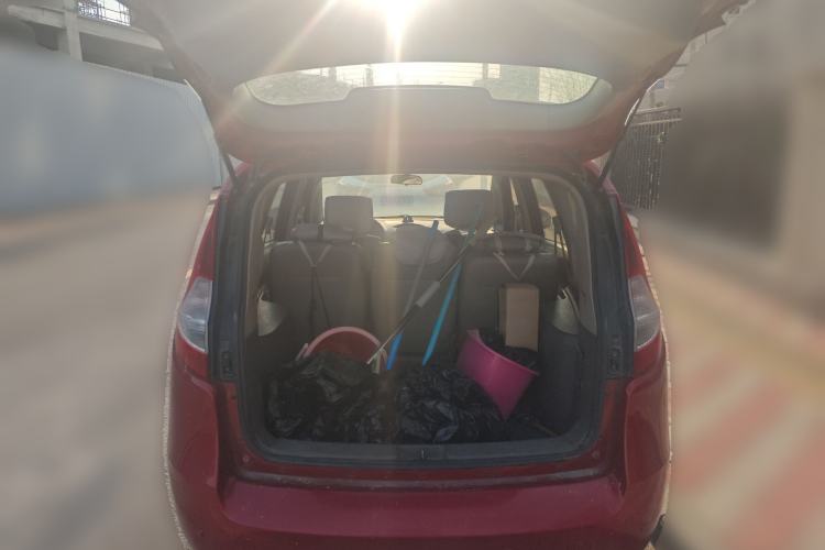 Used JAC Group Refine M2 2011 1.8L MT Zunyi Model 5-Seater
