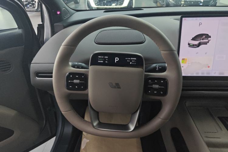Used Li Auto i6 2025 Model Two-Wheel-Drive Standard Type Steering Wheel
