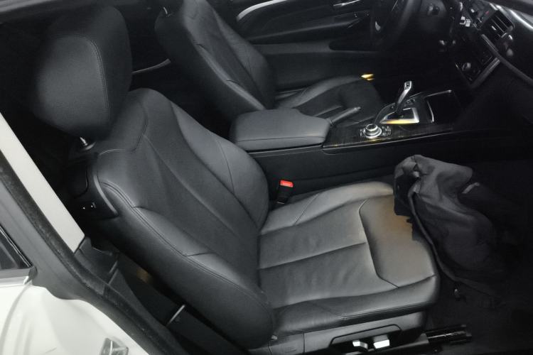 Used BMW 4 Series 2014 420i Design Package Model Right Front Seat