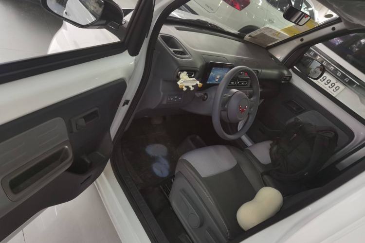 Used Wuling Zhiguang New Energy 2025 Model 305km Ambitious Edition