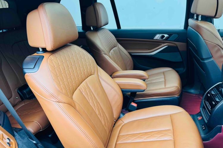 Used BMW X7 2021 xDrive40i Luxury M Sport Package
