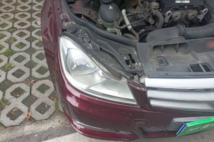 Used Mercedes-Benz C-Class 2010 C 180K Classic model