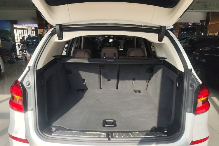 Used BMW X3 2021 Facelift xDrive25i Luxury Package Trunk