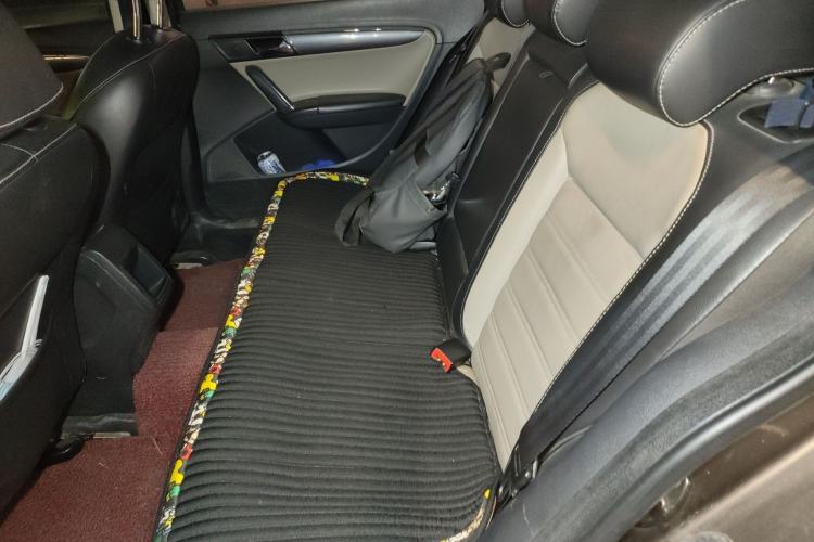 Used Volkswagen Cross Lavida 2014 1.4TSI DSG Left Rear Seat