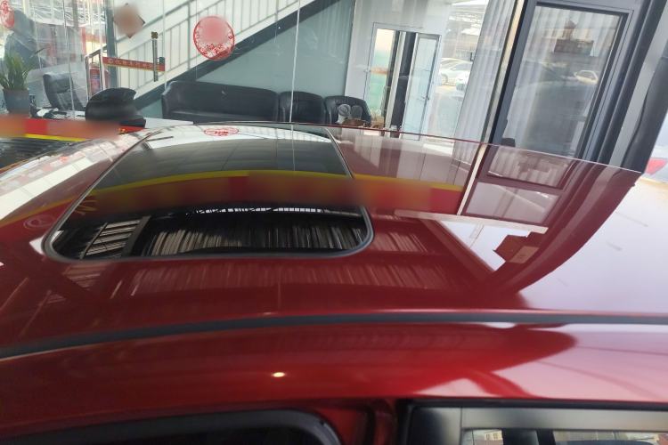 Used Nissan Tiida 2016 1.6L CVT Cool Dynamic Edition Roof