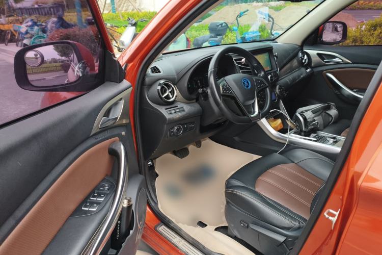 Used BYD Song New Energy 2017 Song DM 1.5TID All-Wheel Drive Luxury Model Driver Seat