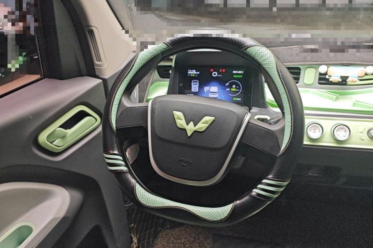 Used Wuling Hongguang MINIEV 2022 Macaron Premium Model – Lithium Ternary Battery Steering Wheel