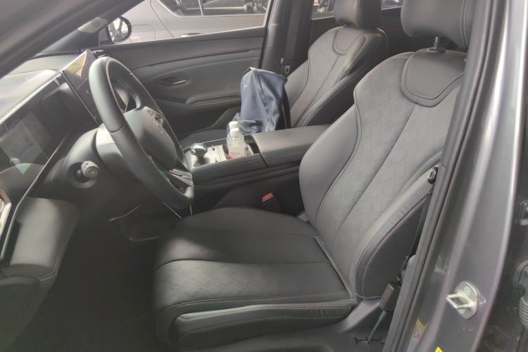 Used BYD Qin L 2024 DM-i 120KM Excellence Model
