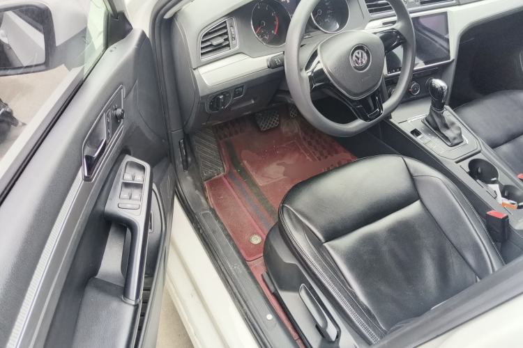 Used Volkswagen Lamando 2017 230TSI DSG Fashion Edition Driver Seat