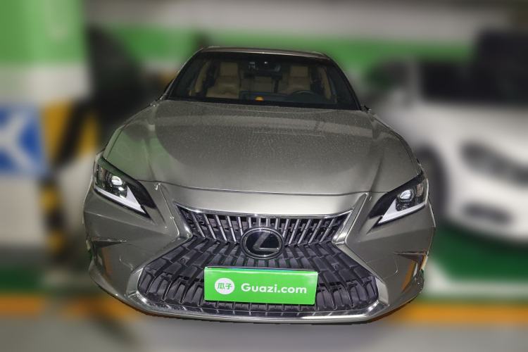 Used Lexus ES 2023 200 Excellence Edition