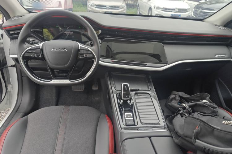 Used Dongfeng Aeolus Yixuan MAX 2021 1.5T Super-Powered Dad Edition Center Console