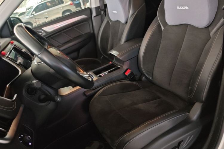 Used Roewe RX5 New Energy 2017 eRX5 50T Hybrid Connected Prestige Flagship Edition Left Front Seat