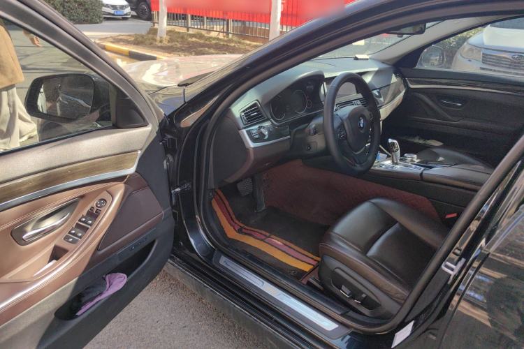 Used BMW 5 Series 2014 525Li Luxury Design Package
