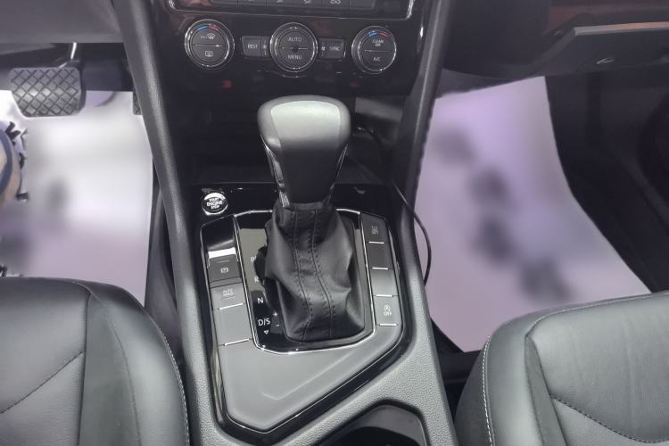 Used Volkswagen Tiguan L 2019 330TSI Automatic Two-Wheel Drive Panoramic Comfort Edition China V Standard