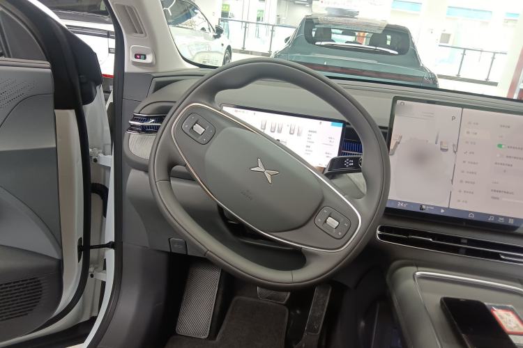 Used XPeng G6 2025 625 Long-Range Max Tech Edition Steering Wheel