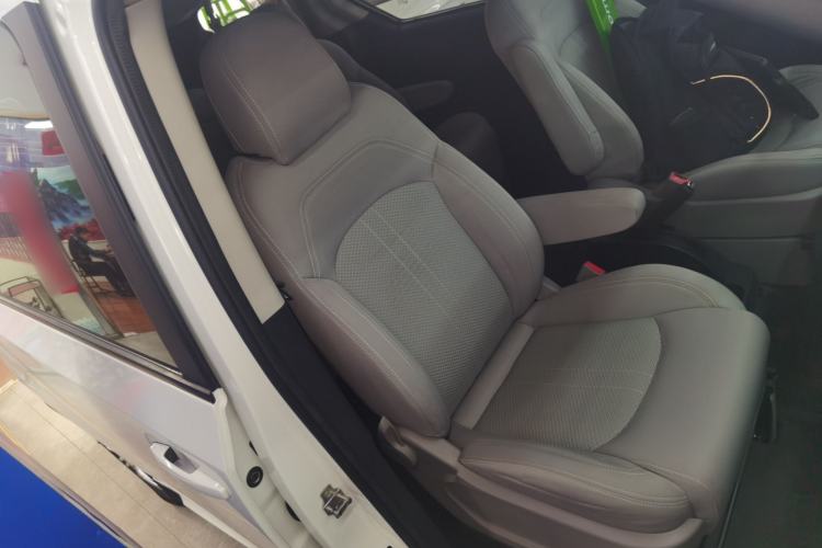 Used SAIC MAXUS G10 2019 Facelift PLUS 2.0T Automatic Smart Edition China VI Standard