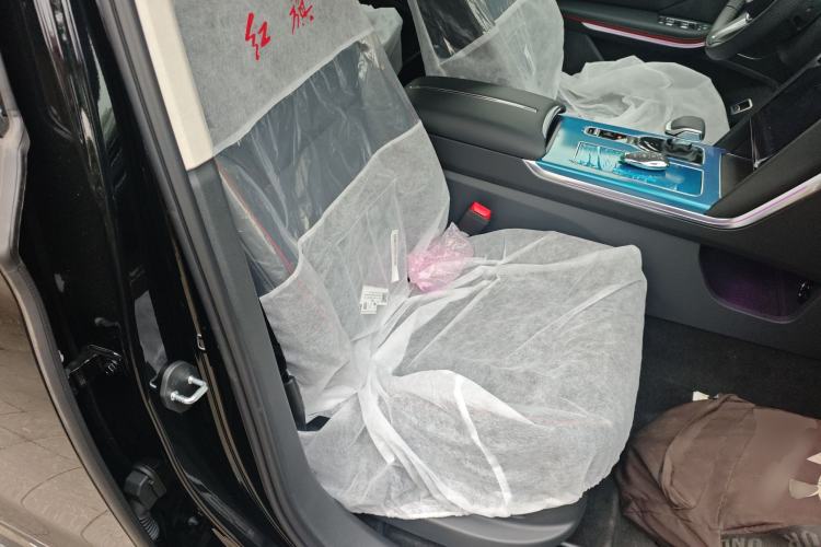 Used Hongqi HS7 PHEV 2025 Model 2.0T PHEV Four-Wheel Drive 2 Million Units Commemorative Edition 6-Seater
