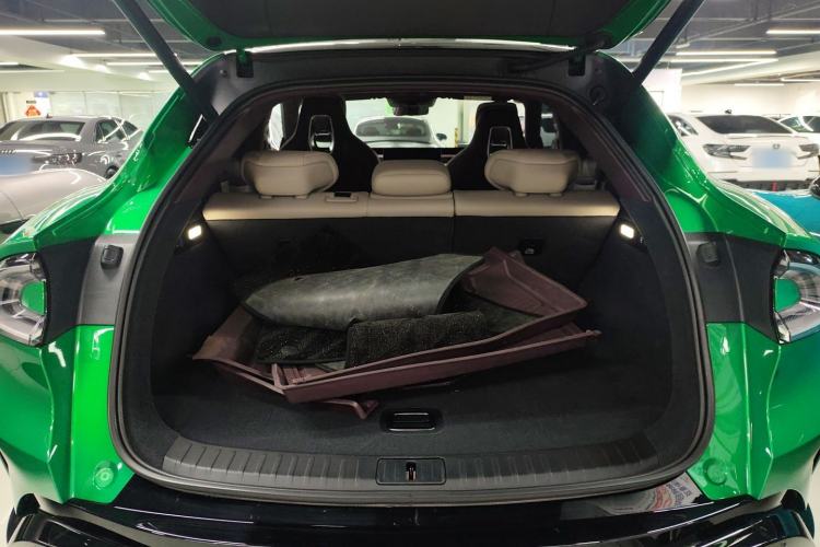 Used Xiaomi Auto YU7 2025 Ultra-Long Range All-Wheel Drive Pro Version Trunk