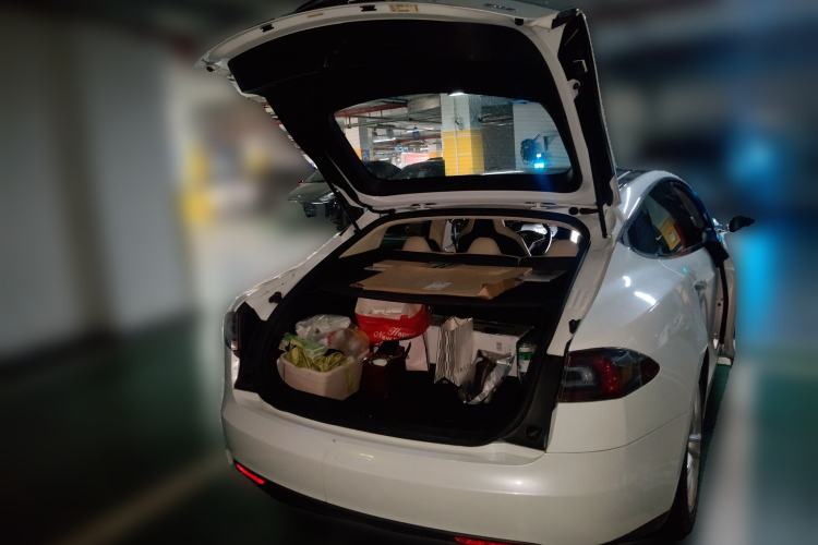 Used Tesla Model S 2014 S P85 Trunk