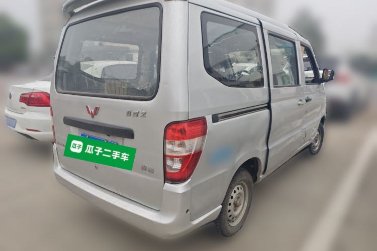 Used Wuling Zhiguang 2010 1.0L New Edition Practical Version with Extended Body L2Y Rear Right 45 Deg