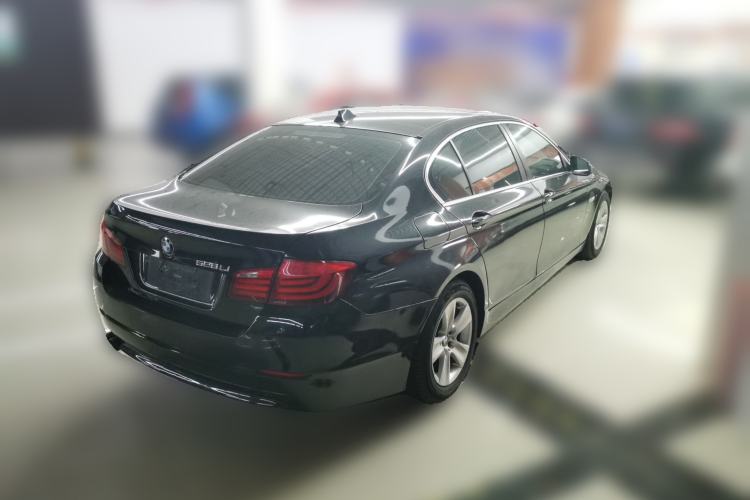 Used BMW 5 Series 2011 528Li Leading Model Rear Right 45 Deg