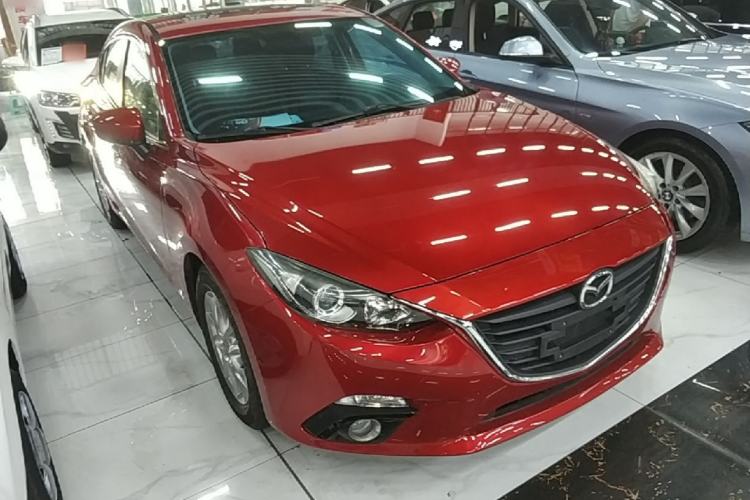 Used Mazda 3 Axela 2016 Sedan 1.5L Automatic Luxury Model
