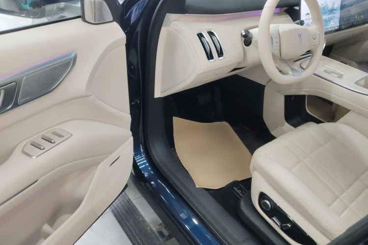 Used Deepal S09 2025 Four-Wheel Drive Ultra+ Custom Edition
