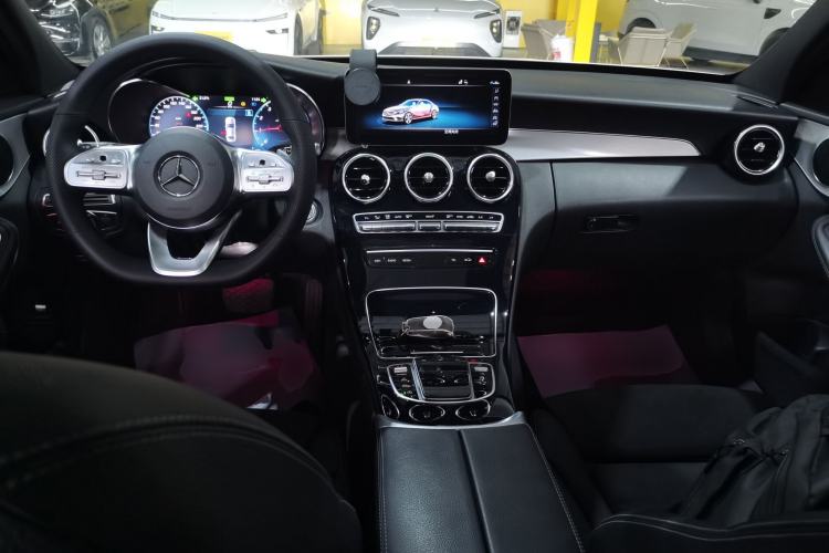 Used Mercedes-Benz C-Class 2020 Restyled C 260 Sport Edition Center Console