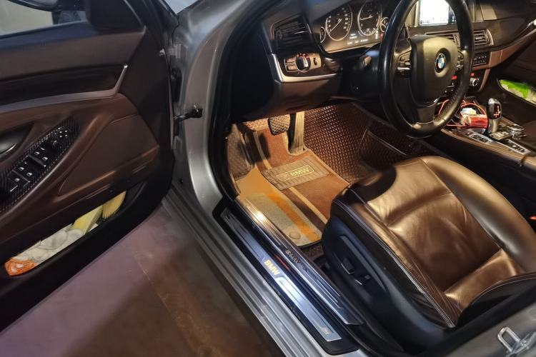 Used BMW 5 Series 2014 525Li Luxury Design Package
