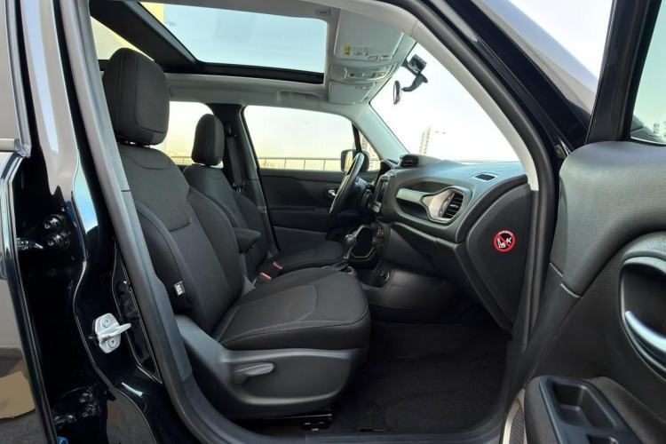 Used Jeep Renegade 2017 180T Automatic High-Energy Version