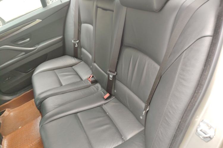 Used BMW 5 Series 2014 525Li Leading Model
