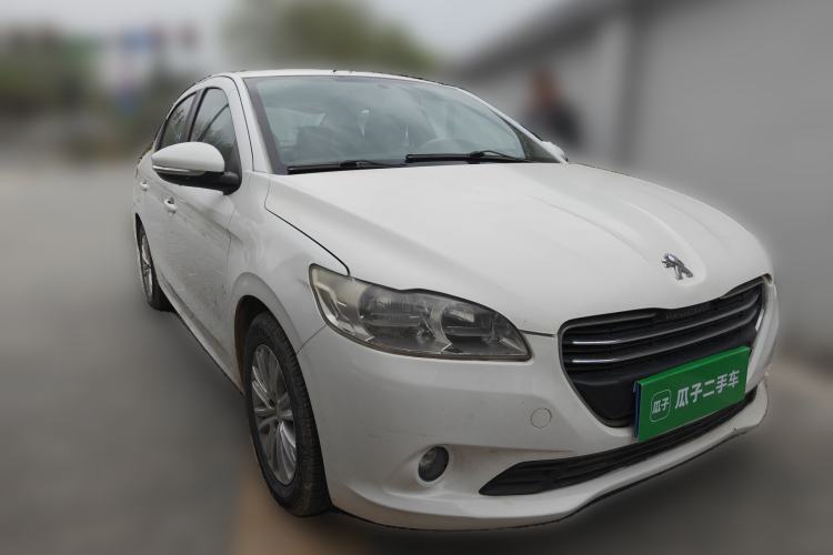 Used Peugeot 301 2014 1.6L Manual Luxury Edition Front Right 45 Deg