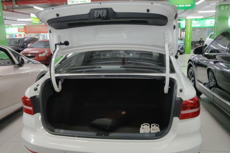 Used Volkswagen Lavida 2018 1.5L Automatic Comfort Edition China V Standard Trunk