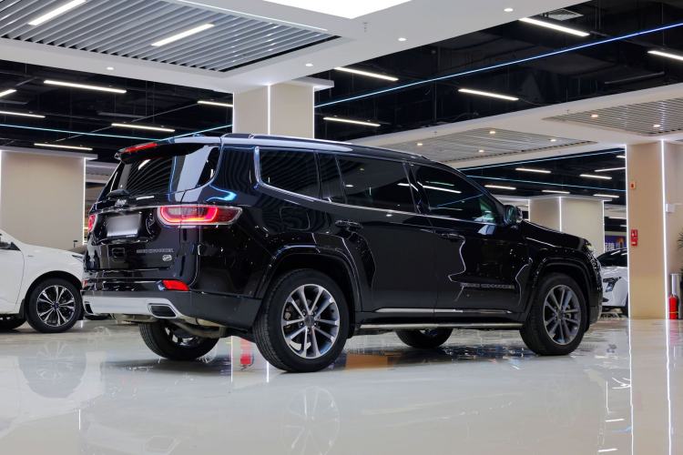 Used Jeep Grand Commander 2018 2.0T Four-Wheel Drive Smart Enjoyment Version China V Emission Standard
