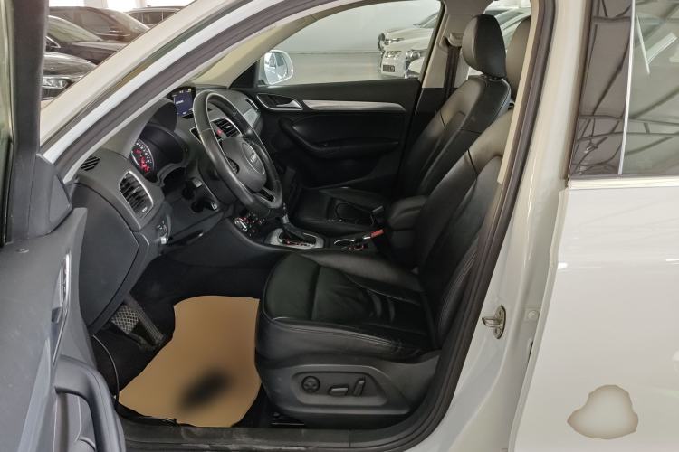 Used Audi Q3 2016 35 TFSI Collection Edition quattro Enjoyment Model