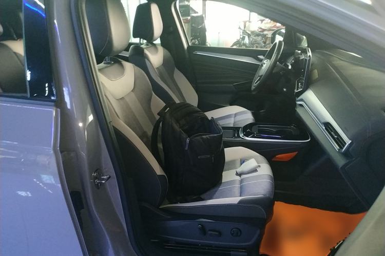 Used Volkswagen ID.4 CROZZ 2022 Pure Edition Limited Edition Right Front Seat