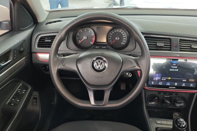 Used Volkswagen Lavida 2017 1.6L Manual Fashion Edition