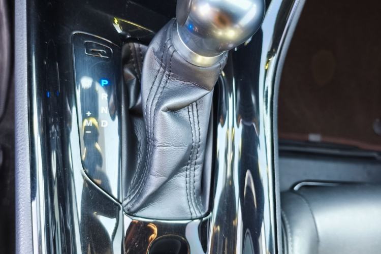 Used Toyota IZOA 2018 2.0L Yichi Edition China V Standard