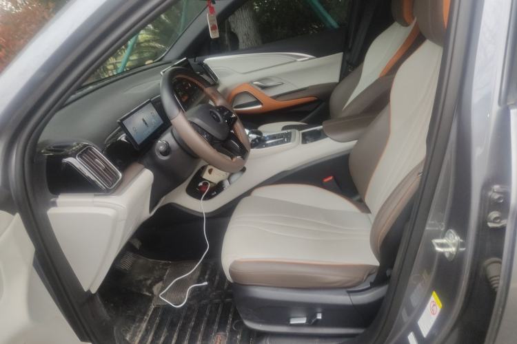 Used BYD Song Pro New Energy 2023 Champion Edition DM-i 110KM Beyond Model Left Front Seat