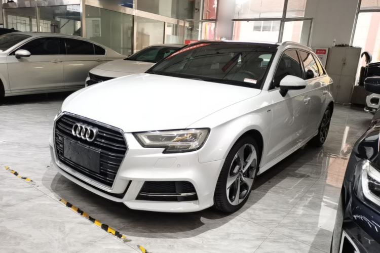Used Audi A3 2018 30th Anniversary Edition Sportback 35 TFSI Sport Model Guazi used car, China used car export, Used car for sale, Used  cars, Cheapest cars for sale