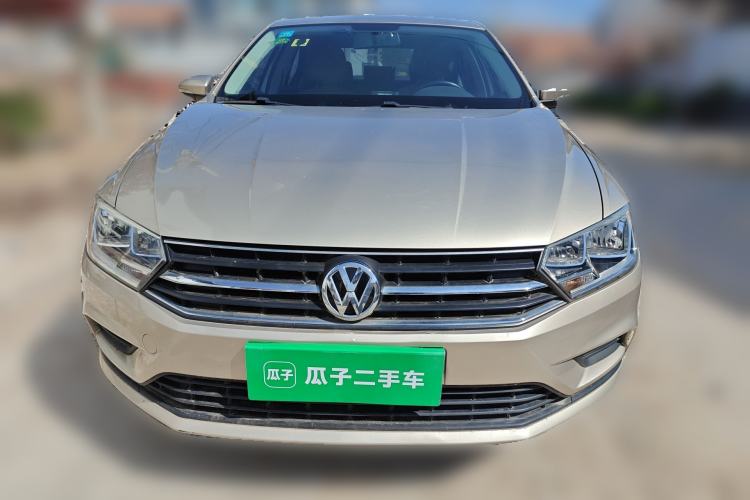 Used Volkswagen Bora 2016 1.6L Manual Fashion Edition Front