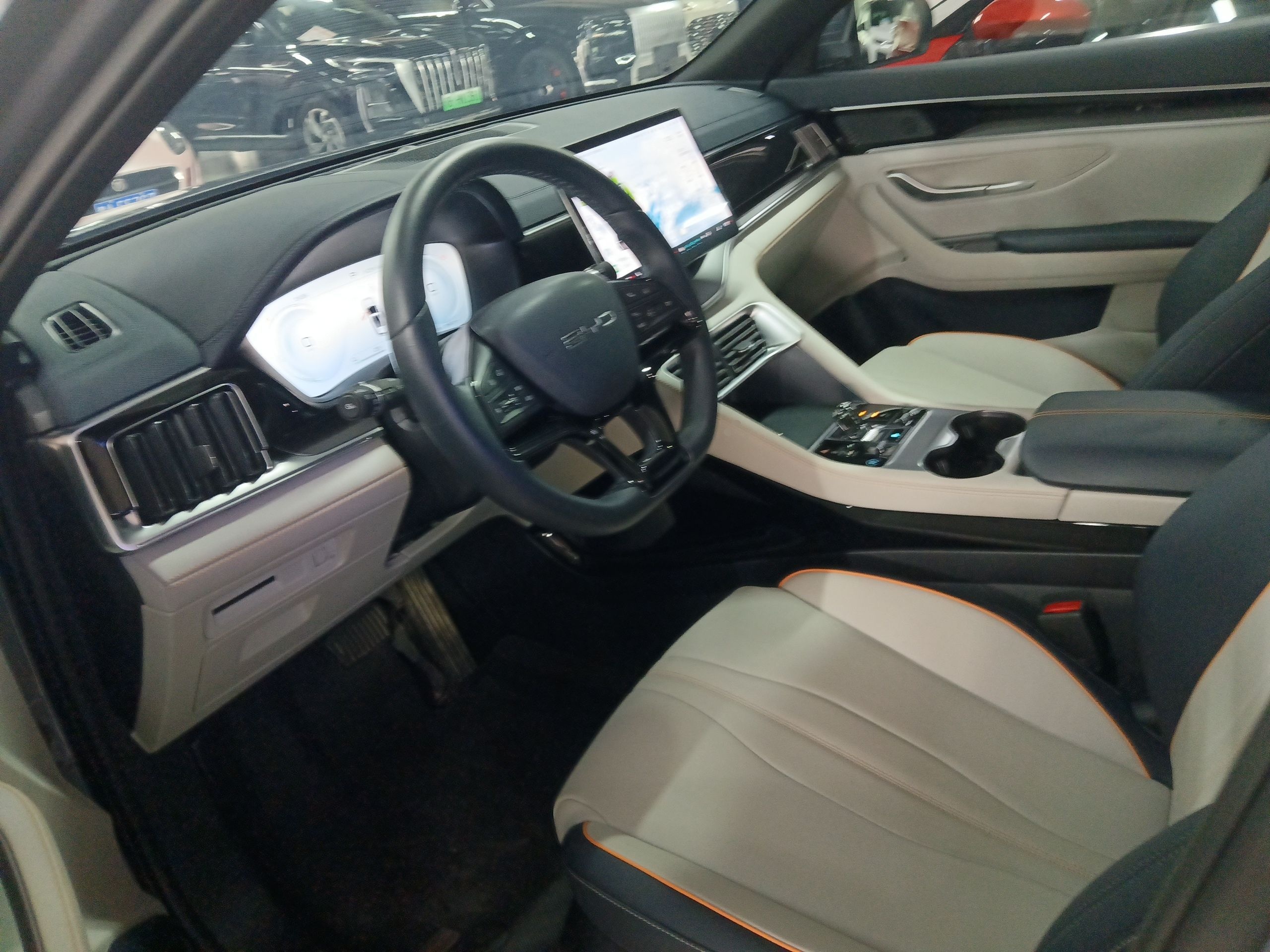 المقاعد الأمامية داخل السيارة