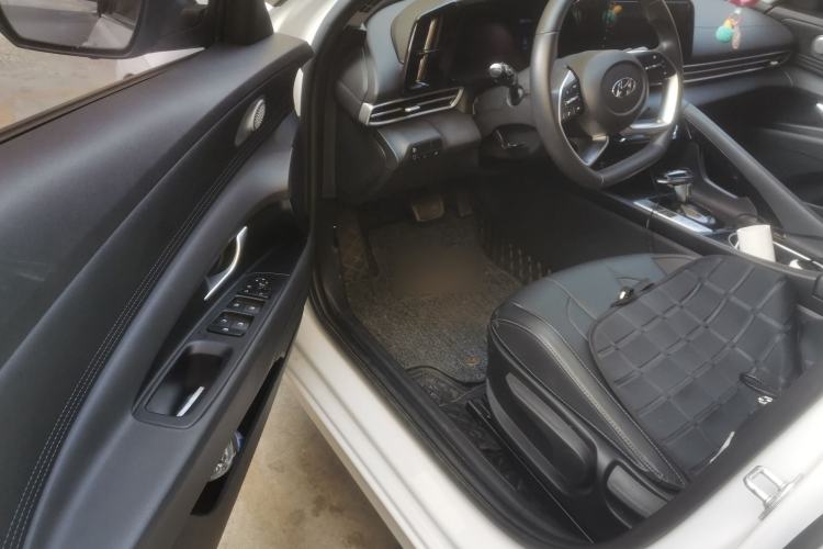 Used Hyundai Elantra 2021 1.5L CVT GLX Elite Edition
