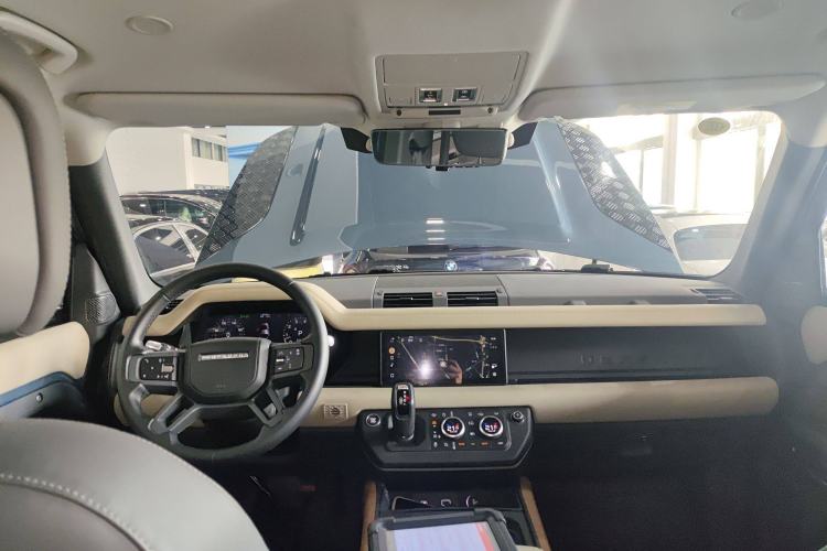 Used Land Rover Defender 2021 110 P400 X-DYNAMIC HSE
