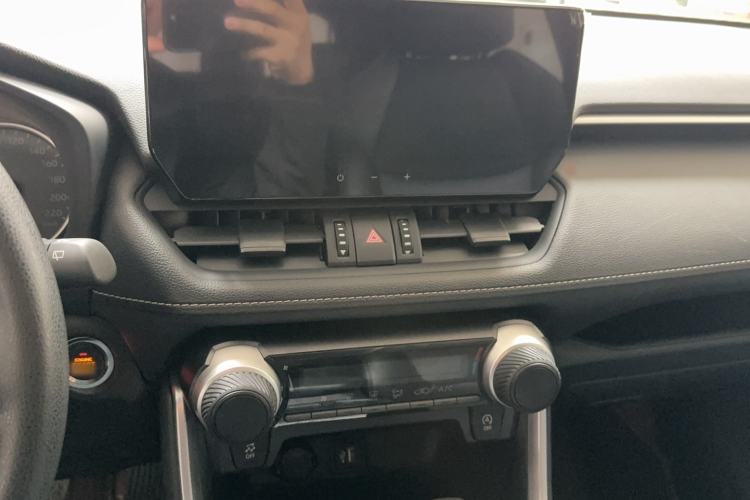 Used Toyota RAV4 2023 2.0L CVT Two-Wheel Drive Urban Edition
