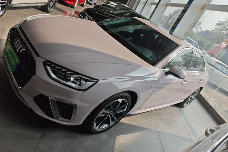 Used Audi A4L 2022 40 TFSI Fashion Dynamic Model
