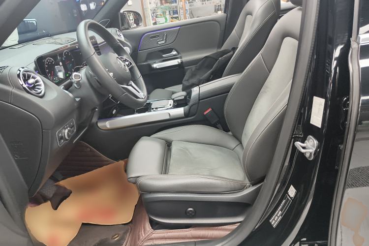 Used Mercedes-Benz EQB 2023-Year Restyled EQB 350 4MATIC
